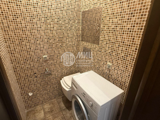 Продам трехкомнатную (3-комн.) квартиру, Ильинский б-р, 7, Красногорск г