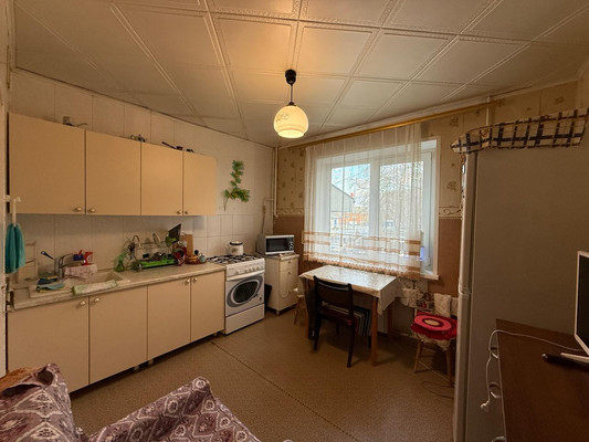 Продам трехкомнатную (3-комн.) квартиру, Мичурина ул, 4, Кленово с