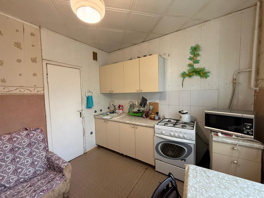 Продам трехкомнатную (3-комн.) квартиру, Мичурина ул, 4, Кленово с