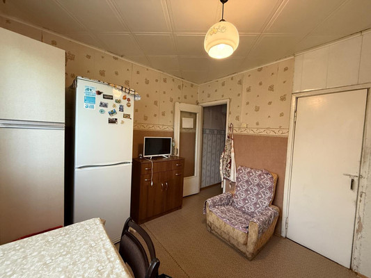 Продам трехкомнатную (3-комн.) квартиру, Мичурина ул, 4, Кленово с