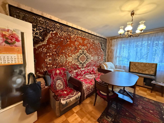 Продам трехкомнатную (3-комн.) квартиру, Мичурина ул, 4, Кленово с