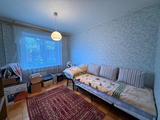 Продам трехкомнатную (3-комн.) квартиру, Мичурина ул, 4, Кленово с