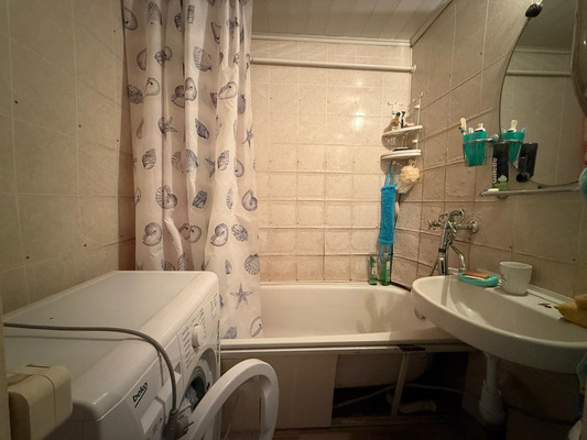 Продам трехкомнатную (3-комн.) квартиру, Мичурина ул, 4, Кленово с