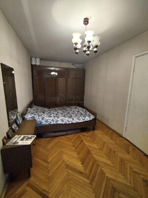 Продам трехкомнатную (3-комн.) квартиру, Судостроительная ул, 1, Москва г