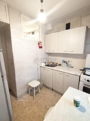 Продам трехкомнатную (3-комн.) квартиру, Судостроительная ул, 1, Москва г