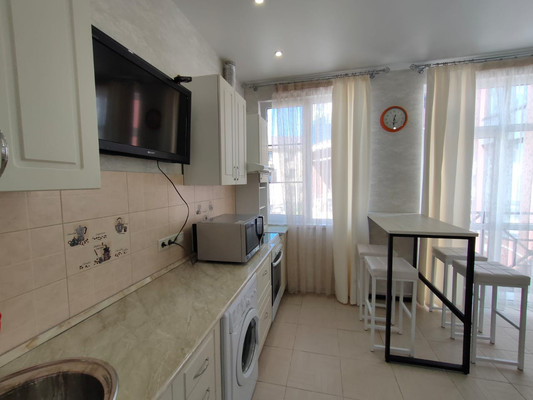 Продам однокомнатную (1-комн.) квартиру, Загородная (Центральный р-н) ул, 5/4, Сочи г