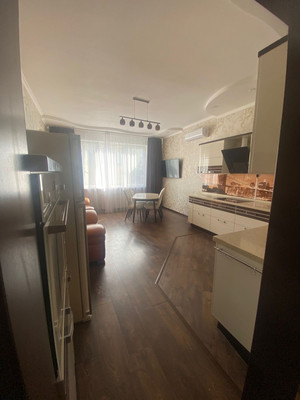 Продам трехкомнатную (3-комн.) квартиру, Невская (Центральный р-н) ул, 18, Сочи г