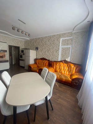 Продам трехкомнатную (3-комн.) квартиру, Невская (Центральный р-н) ул, 18, Сочи г