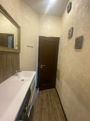 Продам трехкомнатную (3-комн.) квартиру, Невская (Центральный р-н) ул, 18, Сочи г