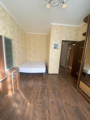 Продам трехкомнатную (3-комн.) квартиру, Невская (Центральный р-н) ул, 18, Сочи г