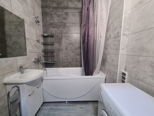 Сдам однокомнатную (1-комн.) квартиру, Ручьевский пр-кт, 17к1, Мурино п