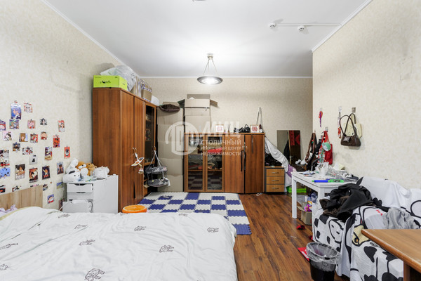 Продам двухкомнатную (2-комн.) квартиру, Марии Ульяновой ул, 17к1, Москва г