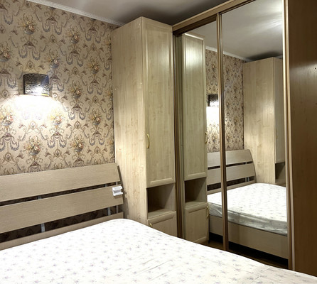 Продам трехкомнатную (3-комн.) квартиру, Косинская ул, 24к2, Москва г