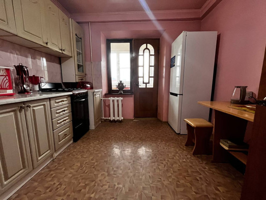 Продам двухкомнатную (2-комн.) квартиру, Звездная ул, 47, Туапсе г