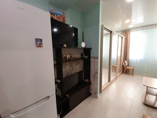 Продам однокомнатную (1-комн.) квартиру, Высокогорная ул, 48а, Барановка с