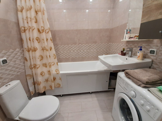 Продам однокомнатную (1-комн.) квартиру, Высокогорная ул, 48а, Барановка с