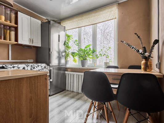 Продам однокомнатную (1-комн.) квартиру, Военный городок ул, 65, Янино-1 гп