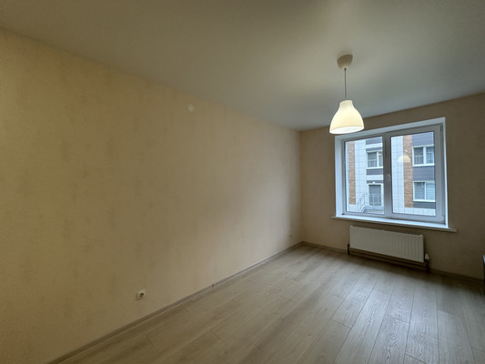 Продам однокомнатную (1-комн.) квартиру, Петра Гаврилова ул, 18, Царево д