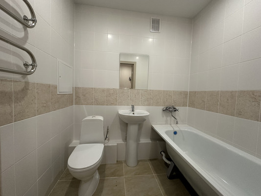 Продам однокомнатную (1-комн.) квартиру, Петра Гаврилова ул, 18, Царево д