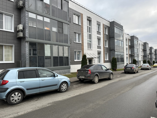 Продам однокомнатную (1-комн.) квартиру, Петра Гаврилова ул, 18, Царево д