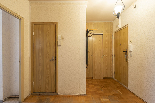 Продам однокомнатную (1-комн.) квартиру, Батайский проезд, 51, Москва г