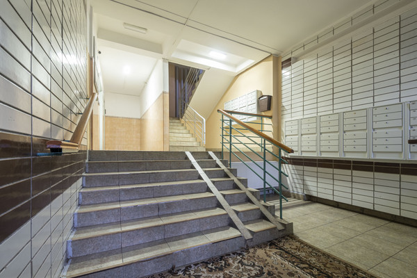 Продам однокомнатную (1-комн.) квартиру, Батайский проезд, 51, Москва г