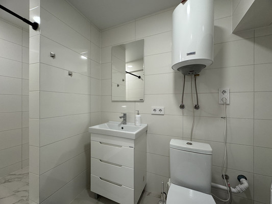 Продам однокомнатную (1-комн.) квартиру, Крымская (Центральный р-н) ул, 67к1, Сочи г