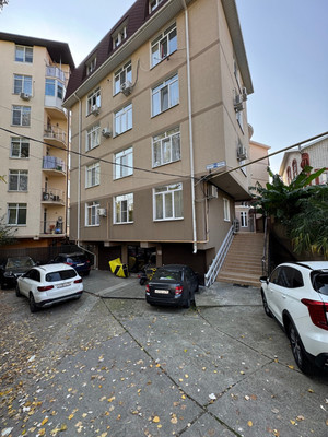 Продам однокомнатную (1-комн.) квартиру, Крымская (Центральный р-н) ул, 67к1, Сочи г