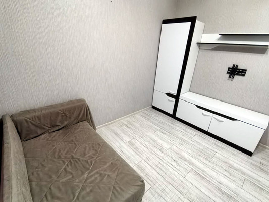 Продам трехкомнатную (3-комн.) квартиру, Ленина ул, 185ка, Анапа г