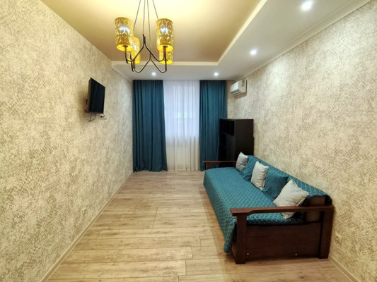 Продам трехкомнатную (3-комн.) квартиру, Ленина ул, 185ка, Анапа г