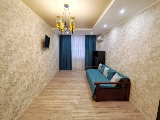 Продам трехкомнатную (3-комн.) квартиру, Ленина ул, 185ка, Анапа г