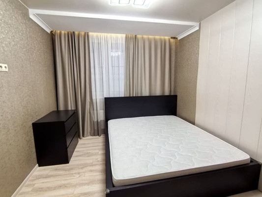 Продам трехкомнатную (3-комн.) квартиру, Ленина ул, 185ка, Анапа г