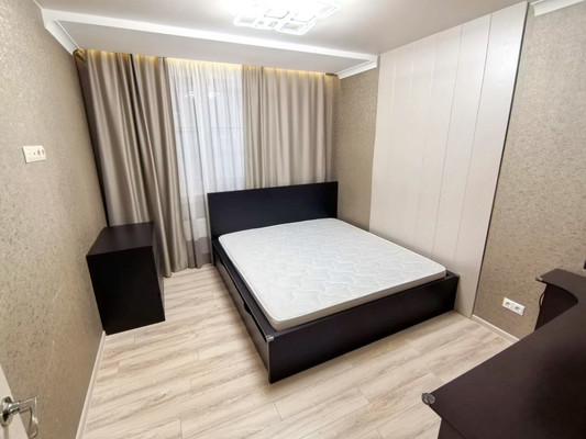 Продам трехкомнатную (3-комн.) квартиру, Ленина ул, 185ка, Анапа г