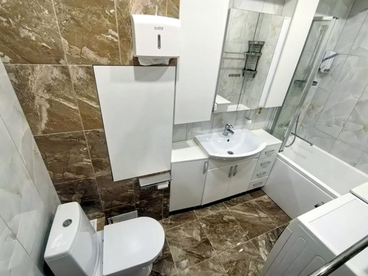 Продам трехкомнатную (3-комн.) квартиру, Ленина ул, 185ка, Анапа г