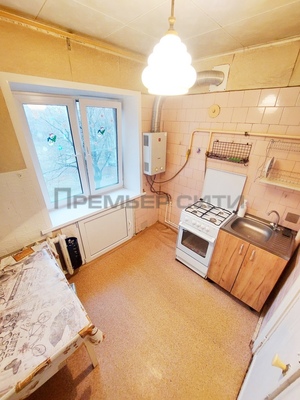 Продам трехкомнатную (3-комн.) квартиру, Московская ул, 121, Калуга г