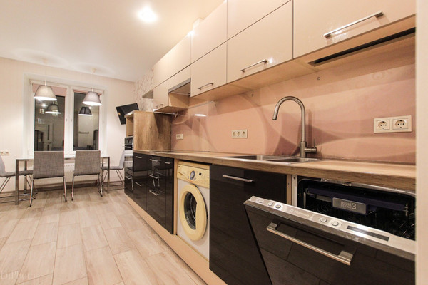 Продам двухкомнатную (2-комн.) квартиру, Строителей пр-кт, 6, Кудрово г