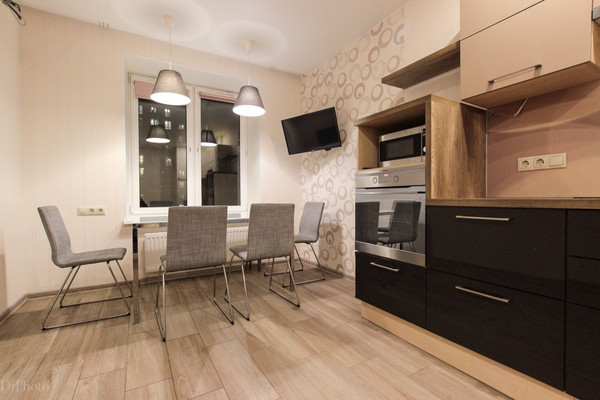 Продам двухкомнатную (2-комн.) квартиру, Строителей пр-кт, 6, Кудрово г