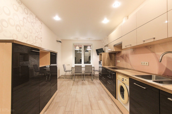 Продам двухкомнатную (2-комн.) квартиру, Строителей пр-кт, 6, Кудрово г