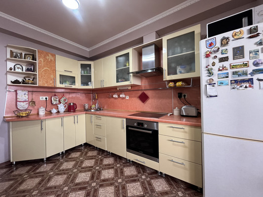 Продам трехкомнатную (3-комн.) квартиру, Еременко ул, 58к11, Ростов-на-Дону г