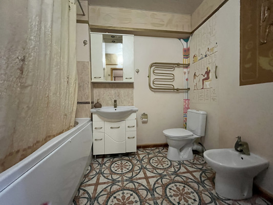 Продам трехкомнатную (3-комн.) квартиру, Еременко ул, 58к11, Ростов-на-Дону г