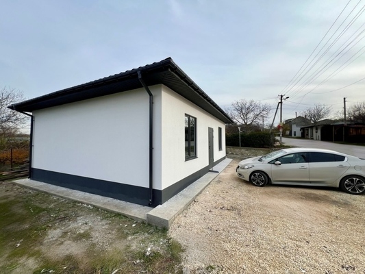 Продам дом, Молодость №15 тер. ТСН, Айкаван п, 3 км от города