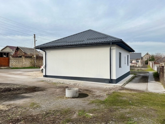 Продам дом, Молодость №15 тер. ТСН, Айкаван п, 3 км от города