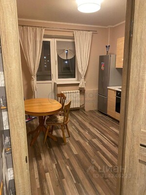 Продам однокомнатную (1-комн.) квартиру, Липовый парк ул, 10к3, Коммунарка п