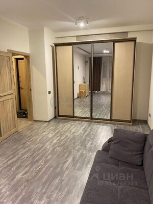 Продам однокомнатную (1-комн.) квартиру, Липовый парк ул, 10к3, Коммунарка п