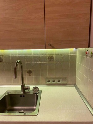 Продам однокомнатную (1-комн.) квартиру, Липовый парк ул, 10к3, Коммунарка п