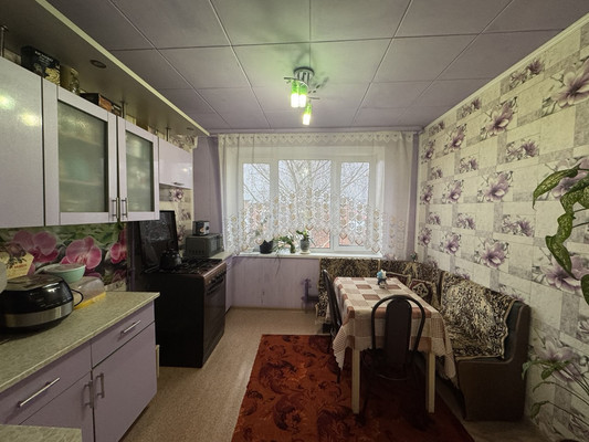 Продам трехкомнатную (3-комн.) квартиру, Центральная ул, 11, Бунятино д