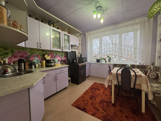 Продам трехкомнатную (3-комн.) квартиру, Центральная ул, 11, Бунятино д