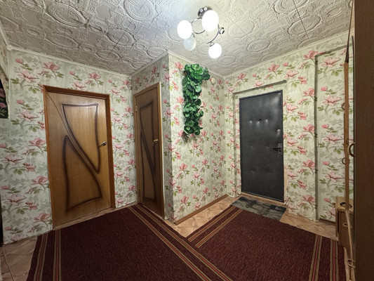 Продам трехкомнатную (3-комн.) квартиру, Центральная ул, 11, Бунятино д