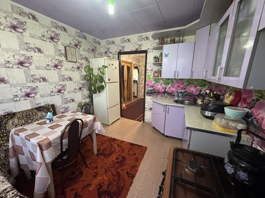 Продам трехкомнатную (3-комн.) квартиру, Центральная ул, 11, Бунятино д