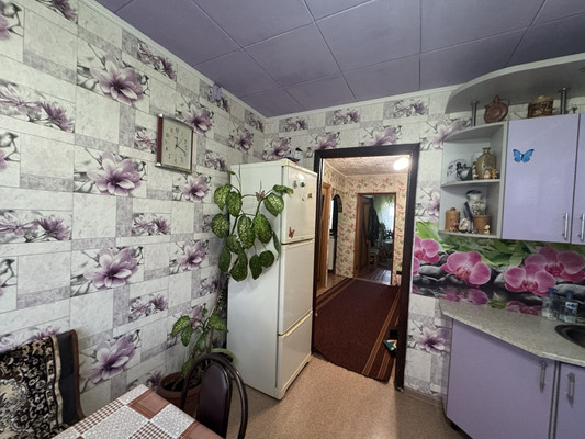 Продам трехкомнатную (3-комн.) квартиру, Центральная ул, 11, Бунятино д